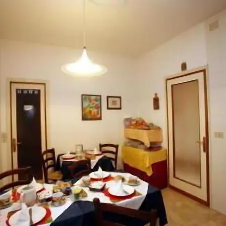 Bed and Breakfast Delle Rose 3*