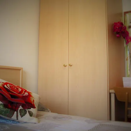 Delle Rose 3*