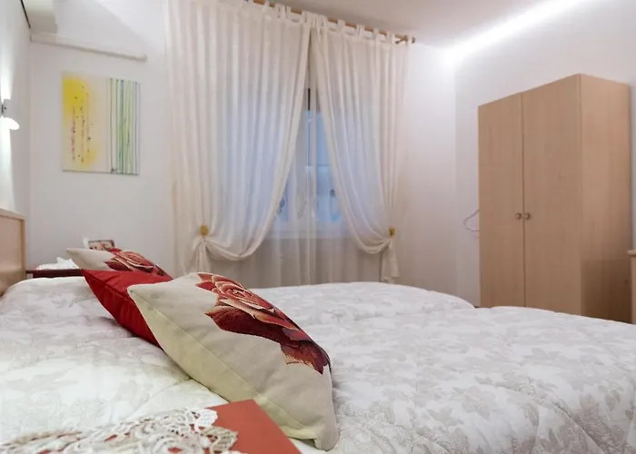 Delle Rose Bed & Breakfast 3*